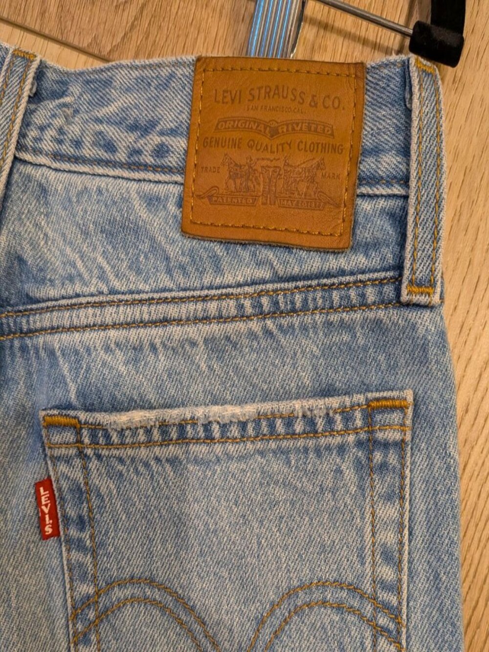 Levi's Premium Wedgie Straight High Rise Jeans Women's Size 25 Button Fly - Picture 3 of 10